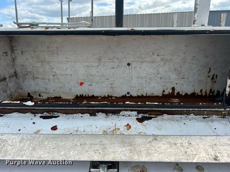 image for item EG1057 2008 Ford F750 Super Duty  flatbed truck