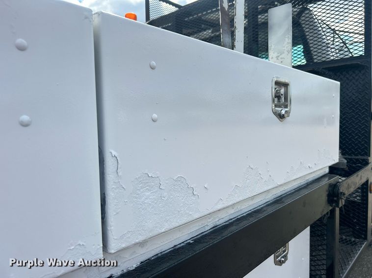 image for item EG1057 2008 Ford F750 Super Duty  flatbed truck