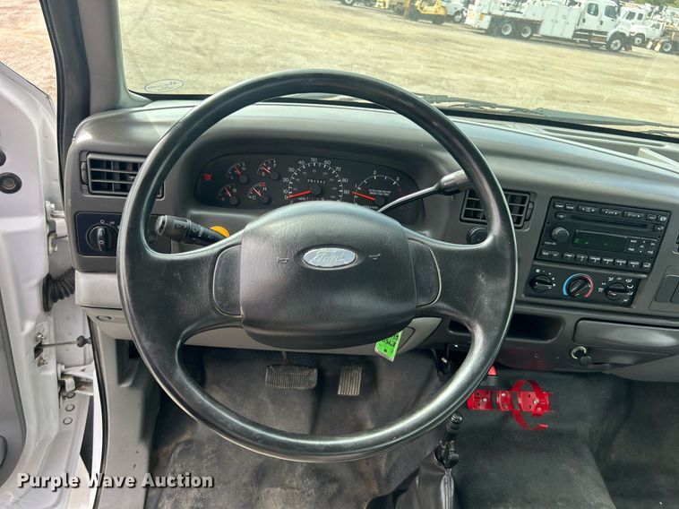 image for item EG1057 2008 Ford F750 Super Duty  flatbed truck