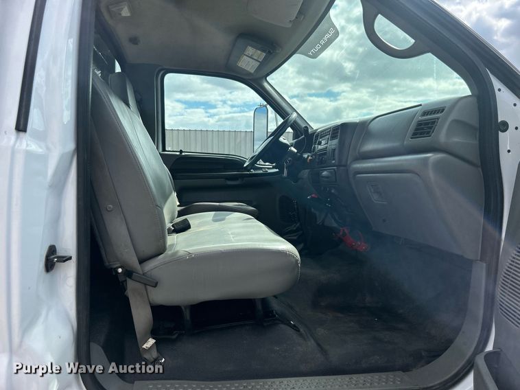 image for item EG1057 2008 Ford F750 Super Duty  flatbed truck