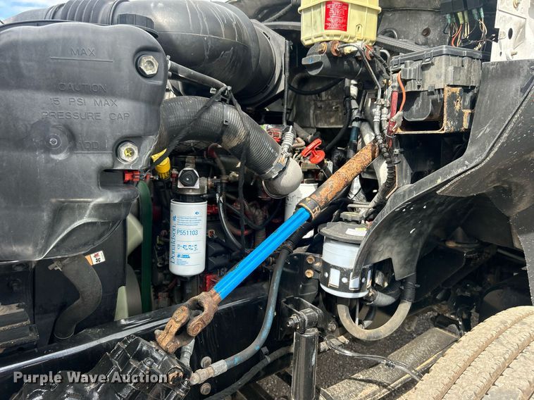 image for item EG1057 2008 Ford F750 Super Duty  flatbed truck