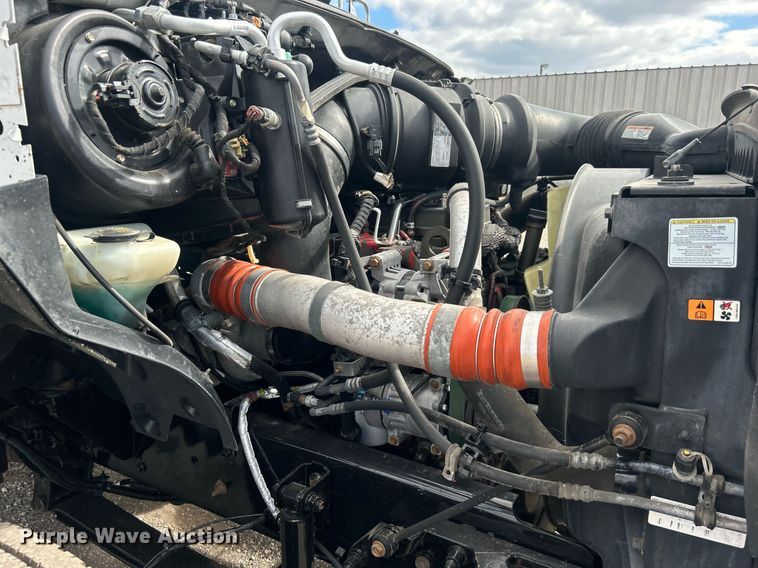 image for item EG1057 2008 Ford F750 Super Duty  flatbed truck