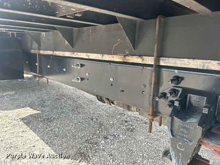 image for item EG1059 2017 Ford F650 Super Duty  flatbed truck