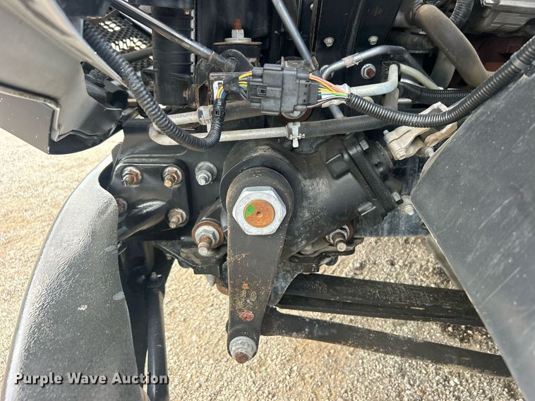 image for item EG1059 2017 Ford F650 Super Duty  flatbed truck