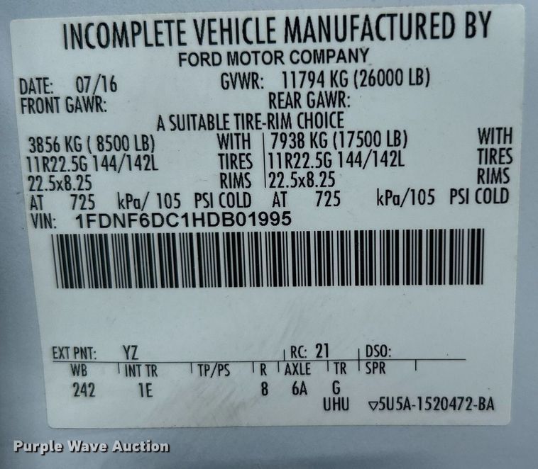 image for item EG1059 2017 Ford F650 Super Duty  flatbed truck