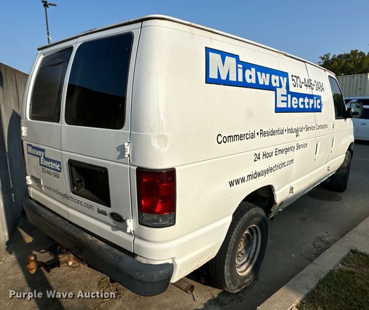 image for item EH7017 2011 Ford E250 utility van