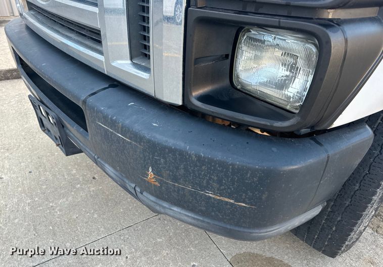 image for item EH7017 2011 Ford E250 utility van