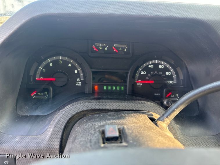 image for item EH7017 2011 Ford E250 utility van