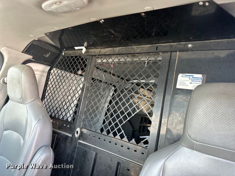 image for item EH7017 2011 Ford E250 utility van