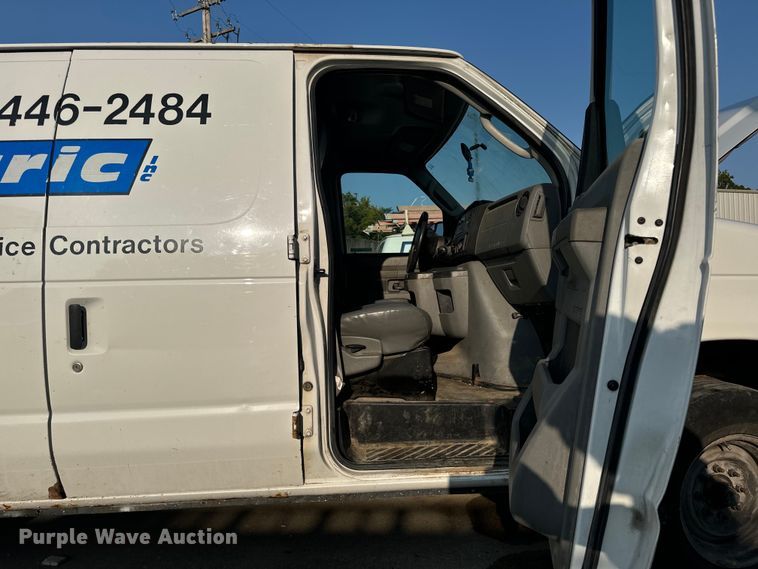 image for item EH7017 2011 Ford E250 utility van