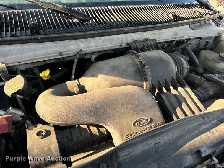 image for item EH7017 2011 Ford E250 utility van