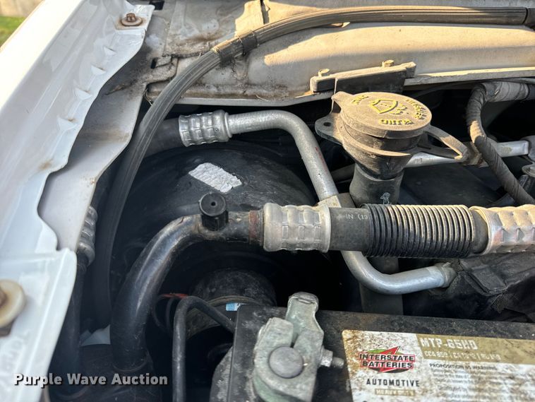 image for item EH7017 2011 Ford E250 utility van