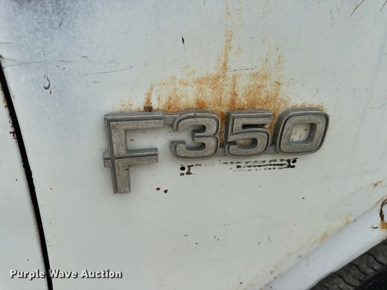 image for item EH7024 1985 Ford F350 pickup truck cab and chassis