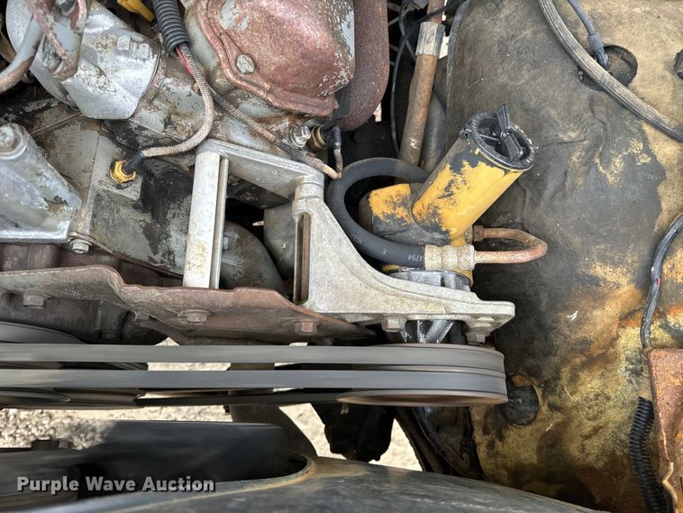 image for item EH7024 1985 Ford F350 pickup truck cab and chassis