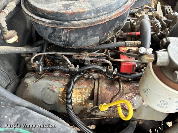 image for item EH7024 1985 Ford F350 pickup truck cab and chassis