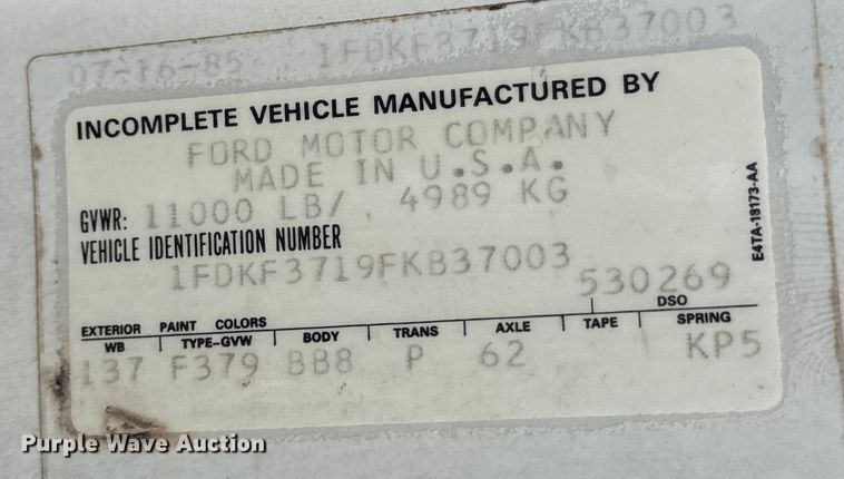 image for item EH7024 1985 Ford F350 pickup truck cab and chassis