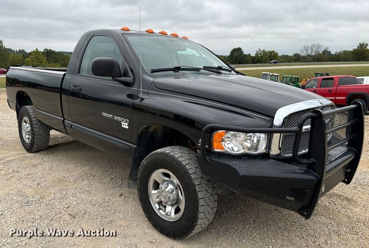 image for item EH7026 2003 Dodge Ram 2500 SLT pickup truck