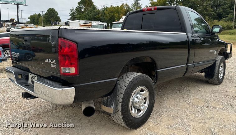 image for item EH7026 2003 Dodge Ram 2500 SLT pickup truck