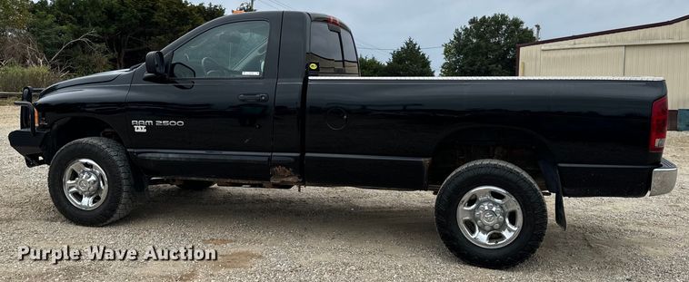 image for item EH7026 2003 Dodge Ram 2500 SLT pickup truck