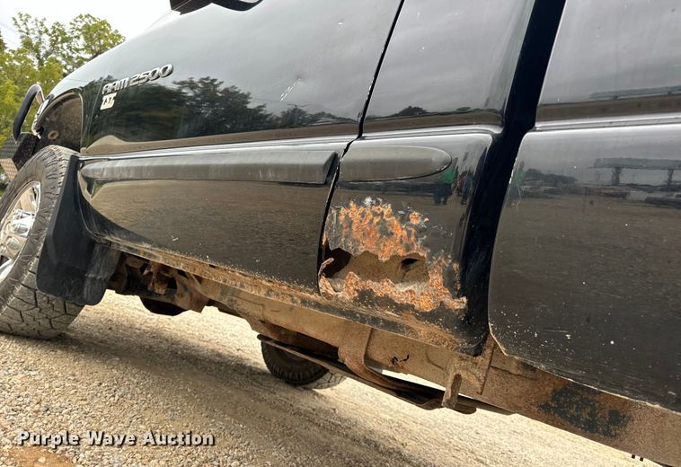 image for item EH7026 2003 Dodge Ram 2500 SLT pickup truck