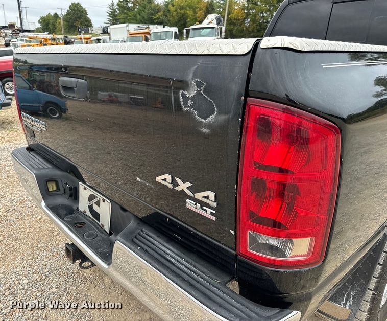 image for item EH7026 2003 Dodge Ram 2500 SLT pickup truck