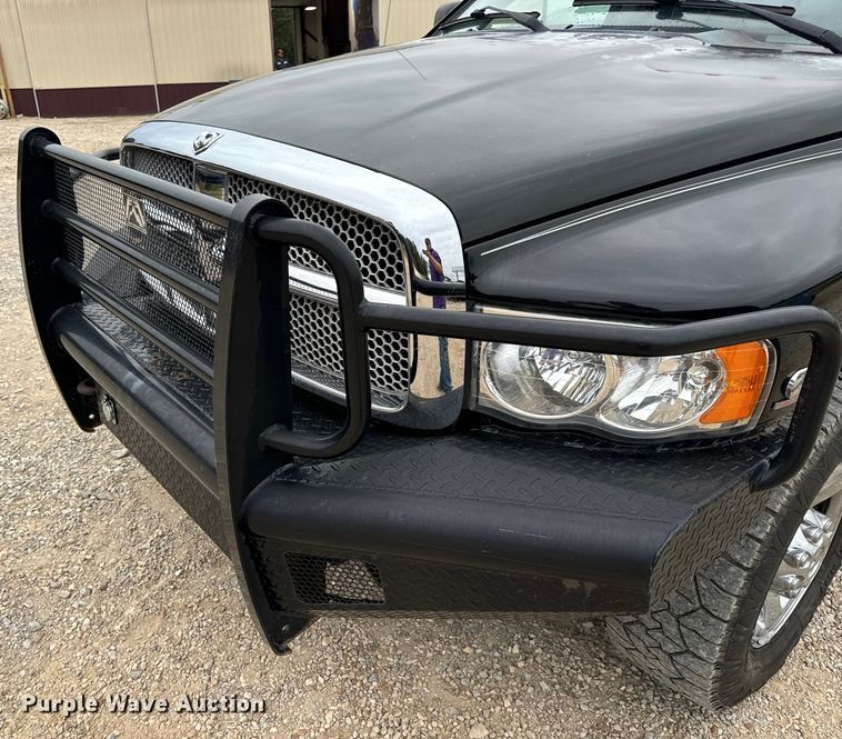 image for item EH7026 2003 Dodge Ram 2500 SLT pickup truck