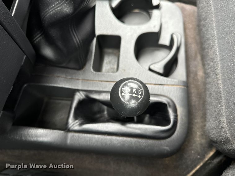 image for item EH7026 2003 Dodge Ram 2500 SLT pickup truck