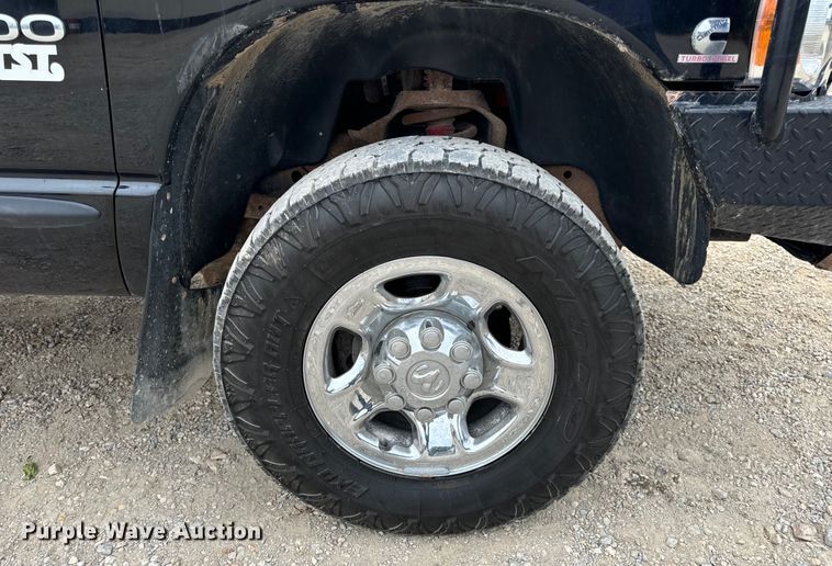 image for item EH7026 2003 Dodge Ram 2500 SLT pickup truck