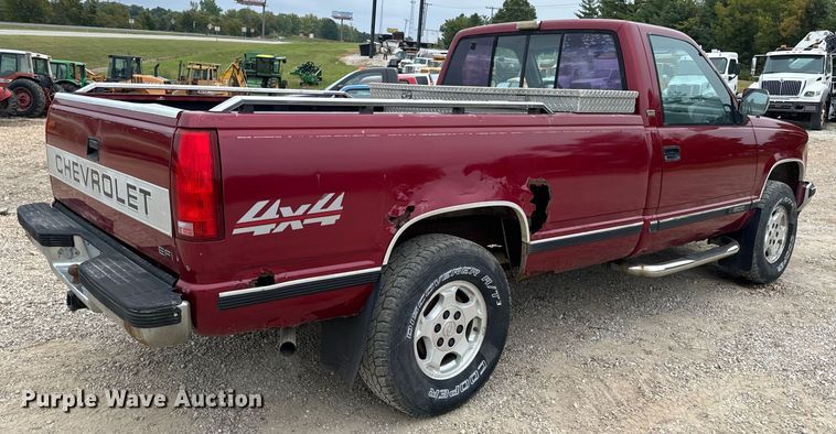 image for item EH7027 1990 Chevrolet  K1500 pickup truck