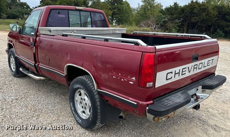 image for item EH7027 1990 Chevrolet  K1500 pickup truck