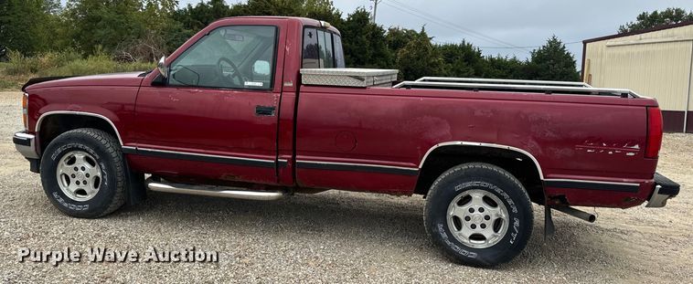 image for item EH7027 1990 Chevrolet  K1500 pickup truck