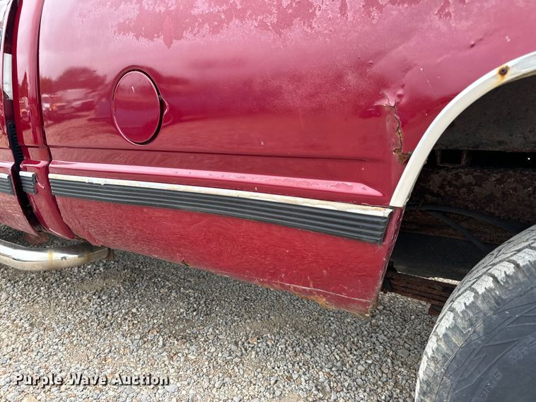 image for item EH7027 1990 Chevrolet  K1500 pickup truck