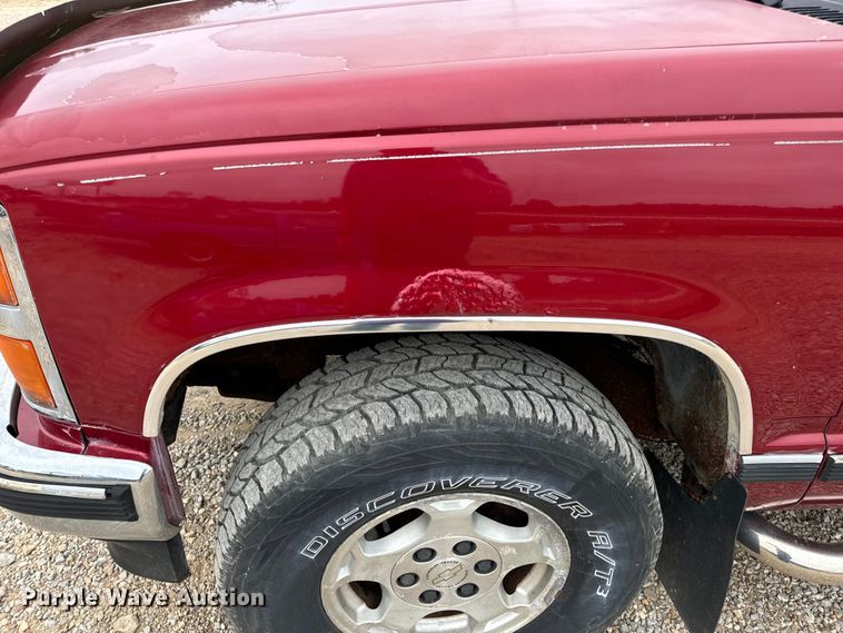 image for item EH7027 1990 Chevrolet  K1500 pickup truck