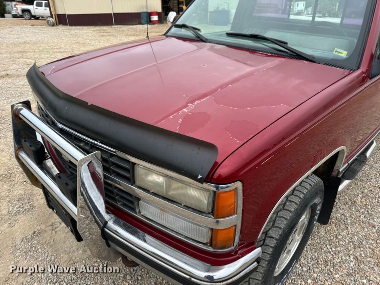 image for item EH7027 1990 Chevrolet  K1500 pickup truck