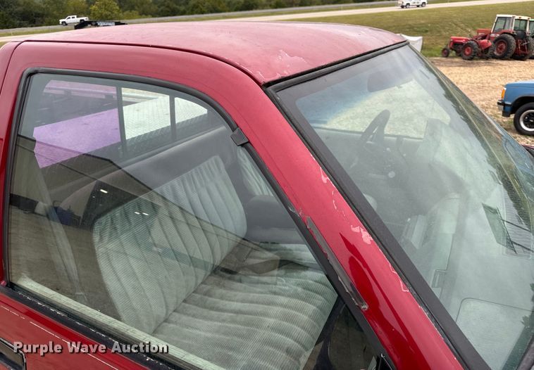 image for item EH7027 1990 Chevrolet  K1500 pickup truck