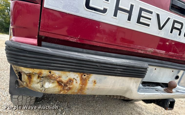 image for item EH7027 1990 Chevrolet  K1500 pickup truck