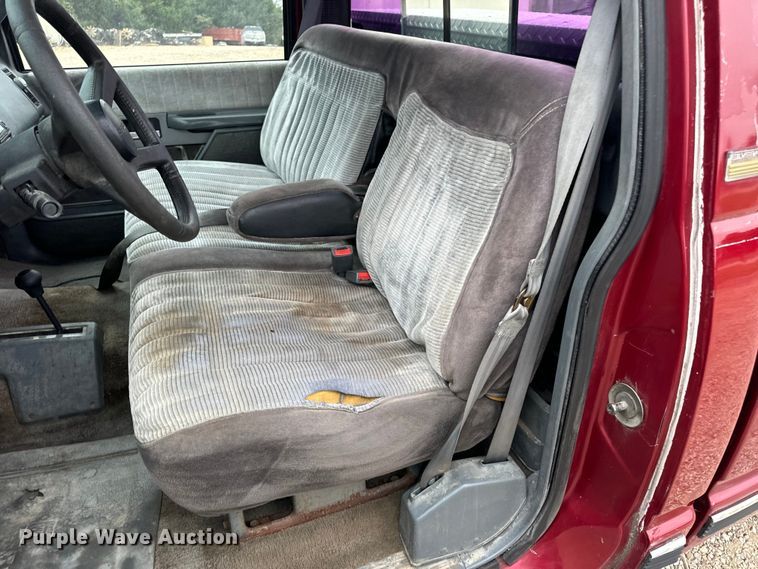 image for item EH7027 1990 Chevrolet  K1500 pickup truck