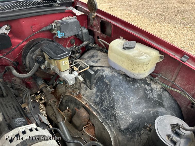 image for item EH7027 1990 Chevrolet  K1500 pickup truck