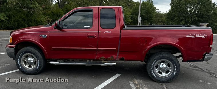 image for item EH7035 2003 Ford F150 Lariat SuperCab pickup truck