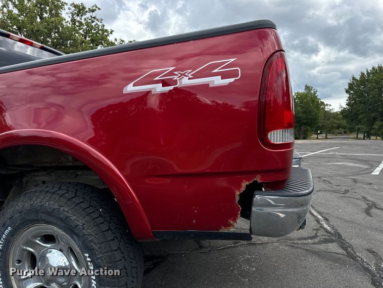 image for item EH7035 2003 Ford F150 Lariat SuperCab pickup truck