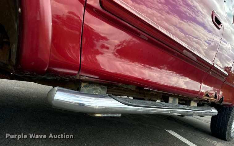 image for item EH7035 2003 Ford F150 Lariat SuperCab pickup truck