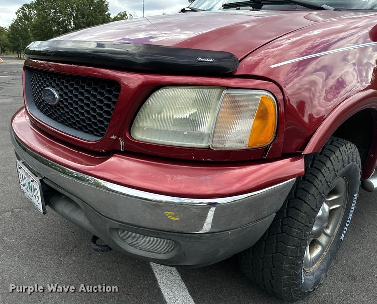 image for item EH7035 2003 Ford F150 Lariat SuperCab pickup truck