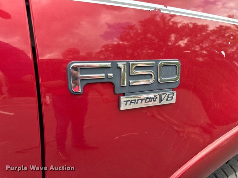 image for item EH7035 2003 Ford F150 Lariat SuperCab pickup truck