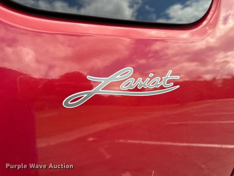 image for item EH7035 2003 Ford F150 Lariat SuperCab pickup truck