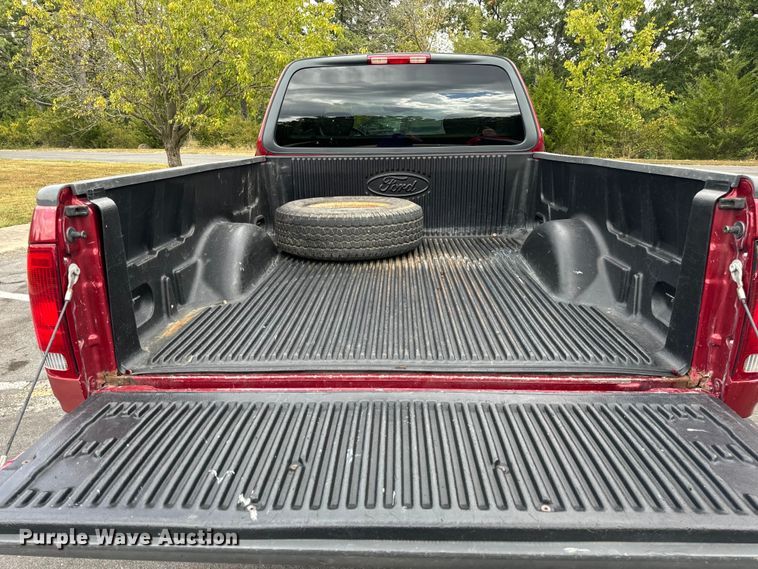 image for item EH7035 2003 Ford F150 Lariat SuperCab pickup truck