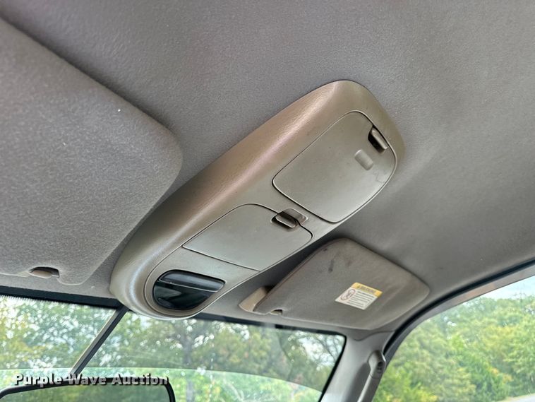 image for item EH7035 2003 Ford F150 Lariat SuperCab pickup truck