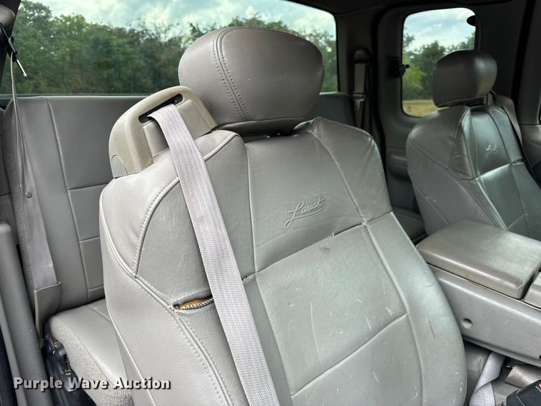 image for item EH7035 2003 Ford F150 Lariat SuperCab pickup truck