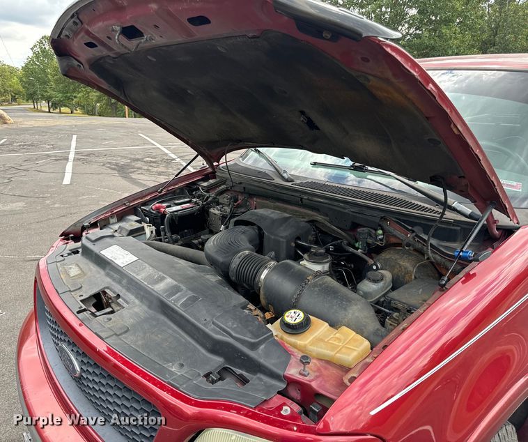 image for item EH7035 2003 Ford F150 Lariat SuperCab pickup truck