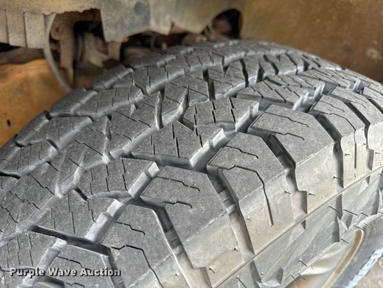 image for item EH7035 2003 Ford F150 Lariat SuperCab pickup truck