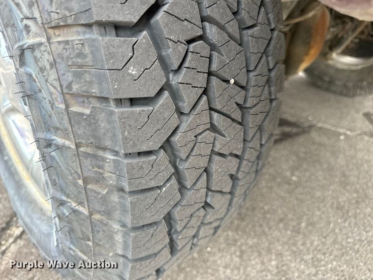 image for item EH7035 2003 Ford F150 Lariat SuperCab pickup truck